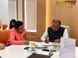 राजुरा मतदारसंघातील विविध प्रश्नांवर महसूलमंत्री बावनकुळे यांच्याशी चर्चा