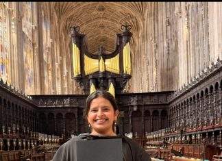 महाराष्ट्र की बेटी ने बढ़ाया क्षेत्र का मान 🔴कोरपना की श्वेता जेनेकर ने कैम्ब्रिज विश्वविद्यालय से प्राप्त की एमबीए फाइनेंस की डिग्री